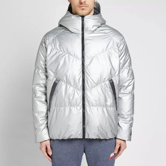 Nike Sportswear Grey Goose Down Fill Puff Jacket BV4709 096 Metallic Silver Sz L
